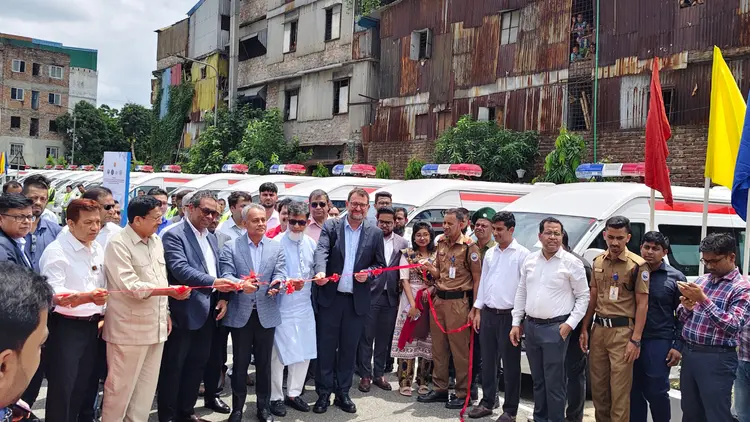সড়ক দুর্ঘটনার অন্যতম কারণ ফিটনেসবিহীন যানবাহন ও অদক্ষ চালক:শেখ রবিউল