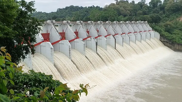 ৩ ফুট করে খোলা হয়েছে কাপ্তাই বাঁধের ১৬টি জলকপাট
